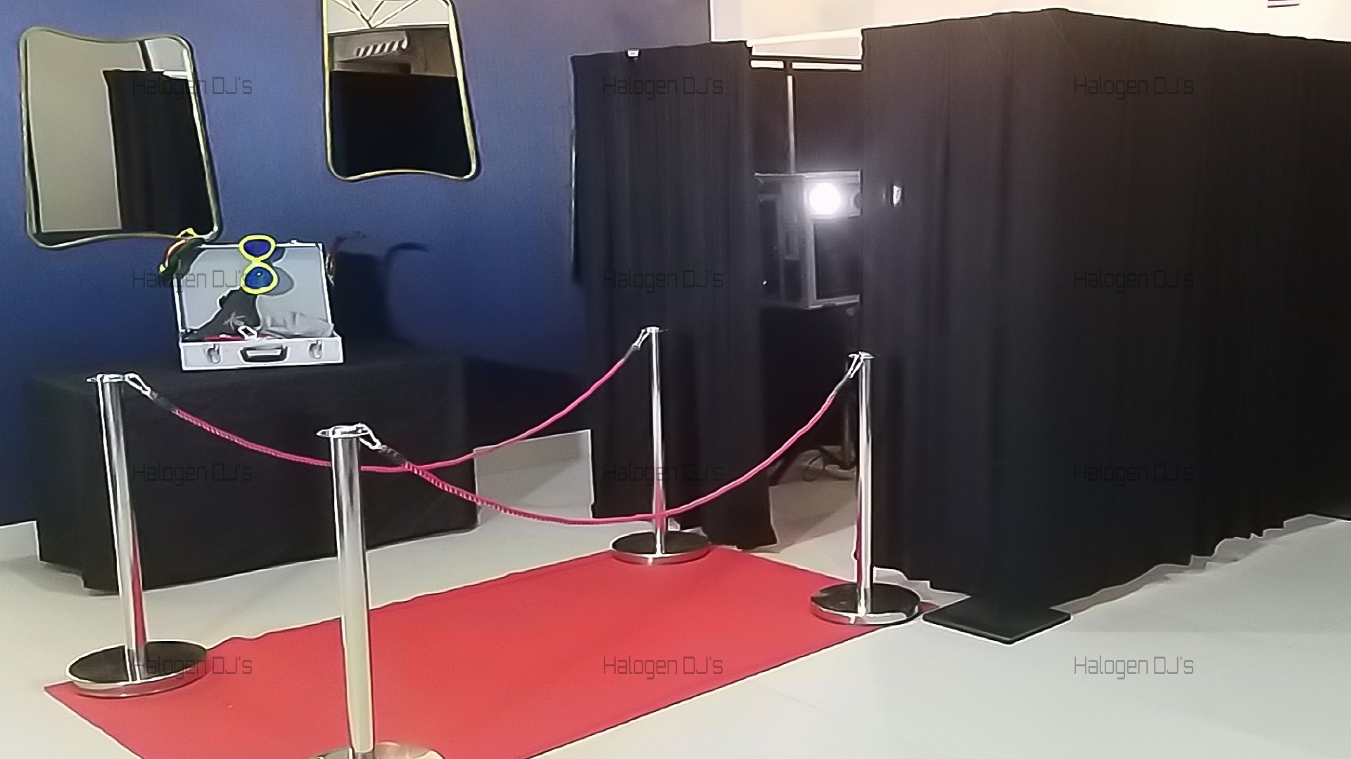 Click here to learn more about our Enclosed Photo Booth services!
