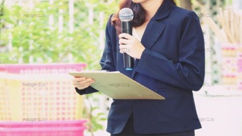 MC-emcee-wedding-corporate-wedding-concert-microphone-clipboard-voice-speech-function-event-party-celebration-coordinator-celebrant_wm