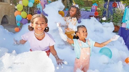 foam-fun-run-colour-fundraiser-entertainment-UV-glow-blacklight-party-event-club-nightclub-nightlife-dance-floor