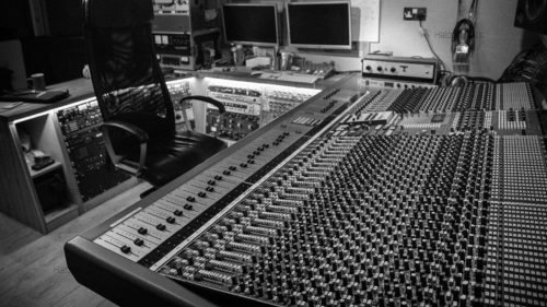Click here to learn more about our Mastering Audio Engineer services!