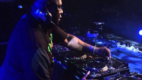 Click here to learn more about our RnB DJ services!